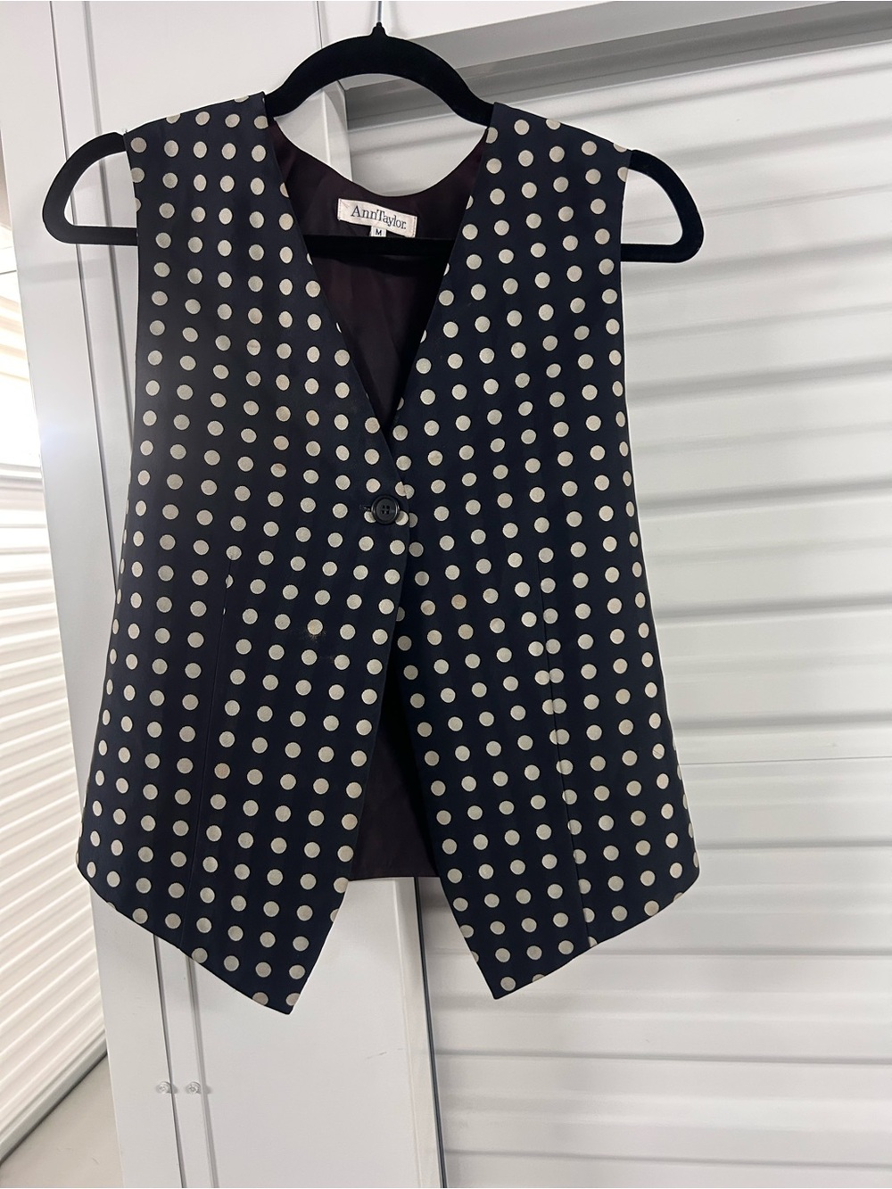Vtg AnnTaylor Black Polka Dot Sleeveless Vest size medium